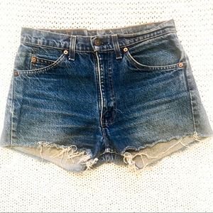 Levi Vintage Orange tag highrise cutoff jean short